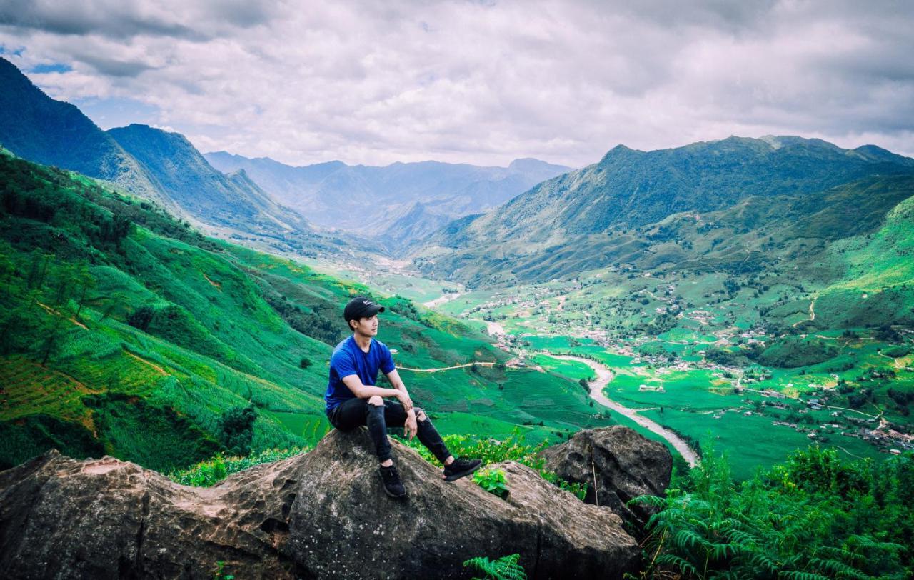 Готель Khach San Sapa Ngay Nay Екстер'єр фото
