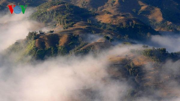 Готель Khach San Sapa Ngay Nay Екстер'єр фото