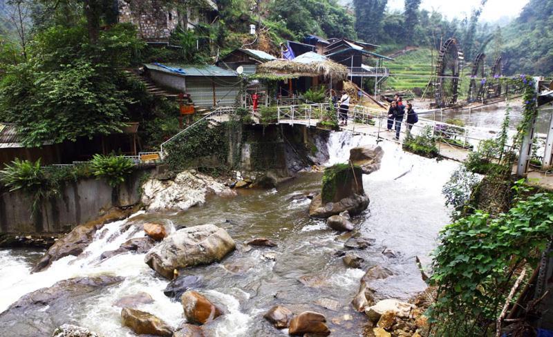 Готель Khach San Sapa Ngay Nay Екстер'єр фото